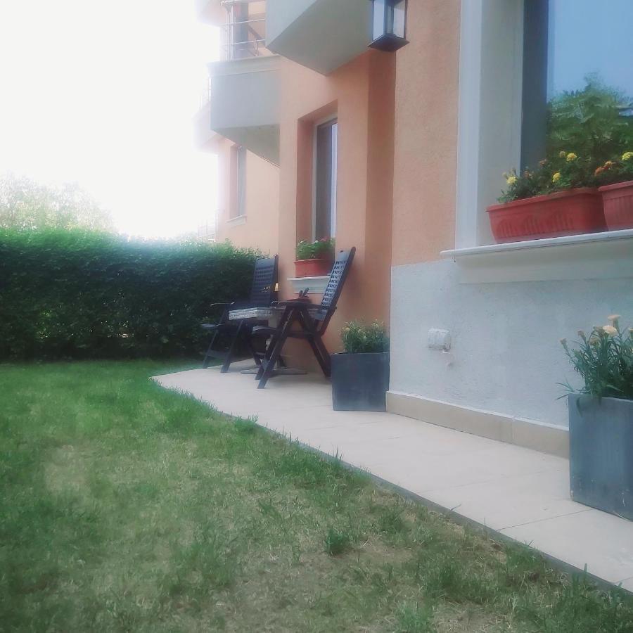 Saint Nicholas Varna Lovely 2 Bedroom Apartment With Sunny Garden 外观 照片